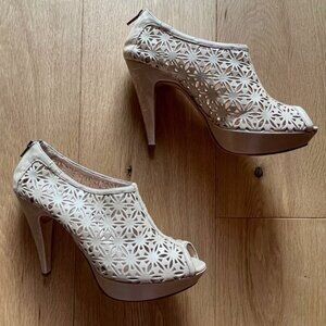 The cutest vintage booties! Gastone Lucioli, 41